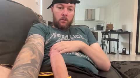 Snapshot of ticalsparks chatting on 11/21/25, 03:05 ticalsparks online show from 11/21/25, 03:05