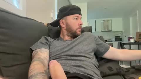 Snapshot of ticalsparks chatting on 01/06/26, 01:31 ticalsparks online show from 01/06/26, 01:31