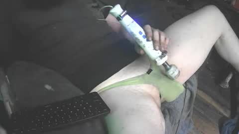 Snapshot of ticklemypickle67 chatting on 11/21/25, 08:35 ticklemypickle67 online show from 11/21/25, 08:35