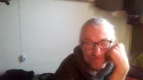 Snapshot of tiddles12345 chatting on 04/19/26, 05:40 tiddles12345 online show from 04/19/26, 05:40