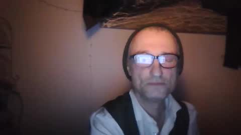 Snapshot of tiddles12345 chatting on 05/04/26, 02:29 tiddles12345 online show from 05/04/26, 02:29