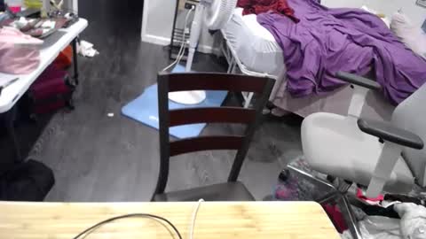 Tierra Henri online show from 11/12/25, 12:05