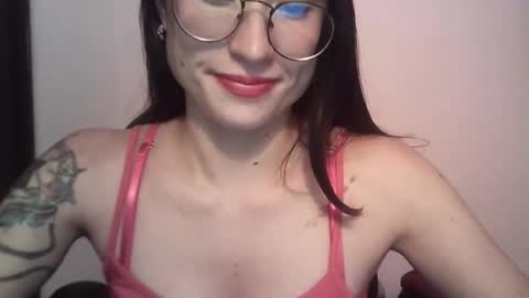 Snapshot of tifanny_a chatting on 02/13/25, 11:04 Tifanny online show from 02/13/25, 11:04