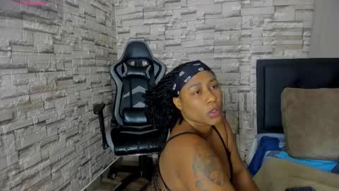 Snapshot of tifanny_fiire chatting on 10/28/25, 08:22 leidy online show from 10/28/25, 08:22