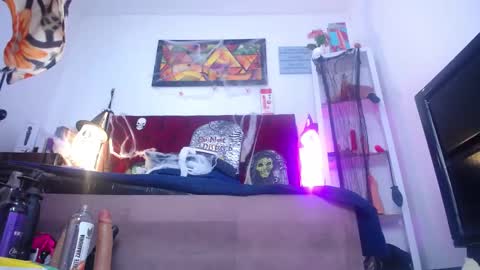 Tifanny Nails  online show from 10/29/25, 12:18