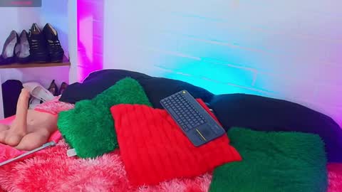 Snapshot of tifanny_nails chatting on 04/21/26, 12:55 Tifanny Nails online show from 04/21/26, 12:55