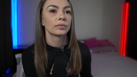 Tiffany online show from 03/09/25, 12:53