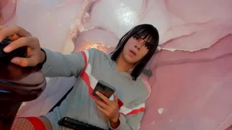 Tiffany online show from 02/22/25, 08:18