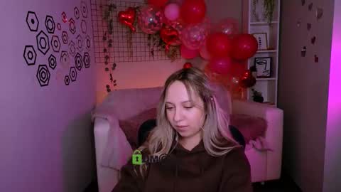 Snapshot of tiffani_murr chatting on 02/11/26, 10:31 Tif online show from 02/11/26, 10:31