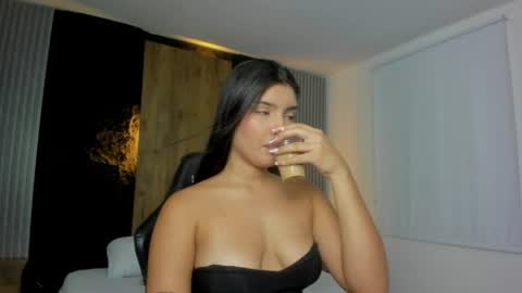 Snapshot of tiffanny_doll_ chatting on 05/30/26, 12:35 T I F F A N N Y online show from 05/30/26, 12:35