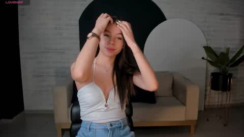 Tiffanny Sins online show from 10/05/25, 10:51