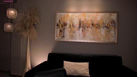 Tiffanny Sins online show from 12/05/25, 03:04