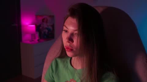 Im here on Fridays Saturdays Sundays  online show from 02/14/26, 04:20