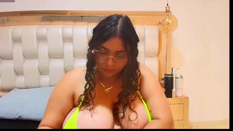 Tiffany and Stacy online show from 11/29/25, 07:50