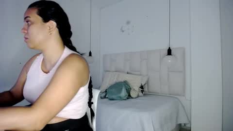 tiffany online show from 10/05/25, 02:59