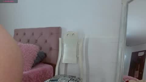 Tifanny online show from 02/18/25, 02:06