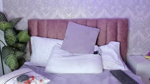 Tiffany Becker online show from 01/23/25, 10:44