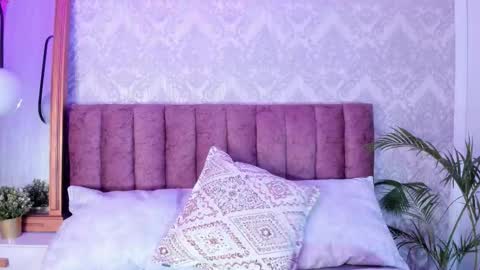 Tiffany Becker online show from 10/01/25, 12:00