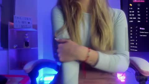 Tiffany Bela online show from 01/25/25, 01:43