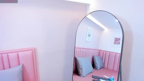 Tiffany online show from 12/02/25, 08:04