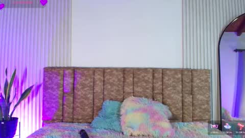 tiffany_johnson111 online show from 12/21/25, 07:21