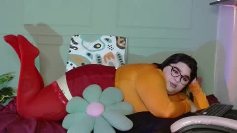 dont forget ask for custom vids  online show from 12/06/24, 10:05