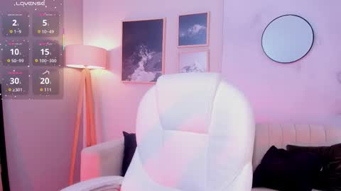 tiffany_low online show from 12/01/25, 01:16