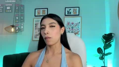Snapshot of tiffany_low chatting on 06/12/26, 04:50 tiffany_low online show from 06/12/26, 04:50