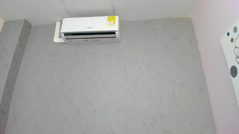 tiffany_mendez online show from 10/04/25, 12:03