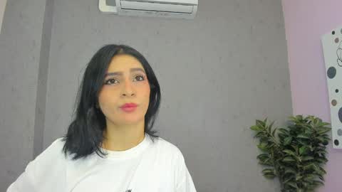tiffany_mendez online show from 04/24/26, 12:07