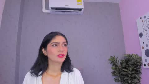 tiffany_mendez online show from 05/06/26, 12:10