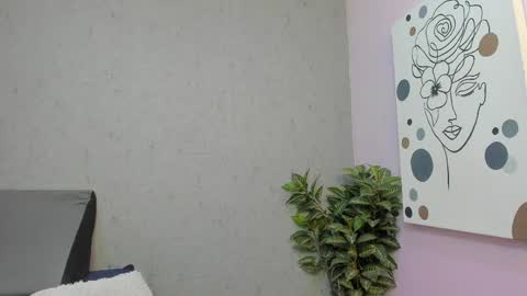 tiffany_mendez online show from 05/12/26, 12:02