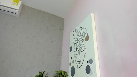 tiffany_mendez online show from 05/20/26, 12:00