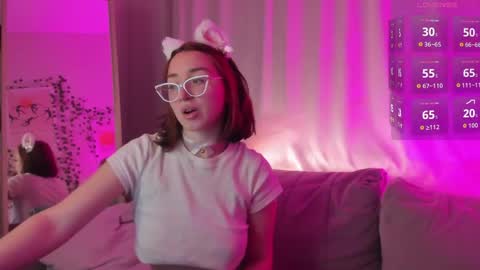 tiffany_robinson online show from 04/19/26, 03:17