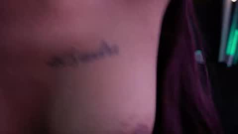 tiffany_sander online show from 10/01/25, 12:16