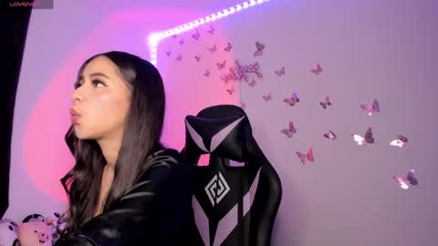 tiffany sofia online show from 04/20/26, 10:00