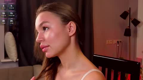 Tiffany online show from 12/01/25, 11:37