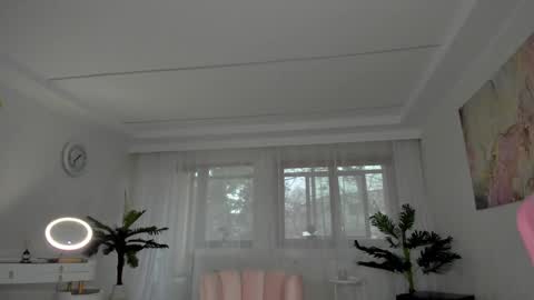 Tiffany Houston online show from 12/21/24, 07:35