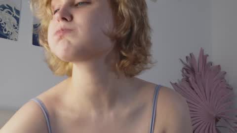 tiffanyjons online show from 01/08/25, 06:09