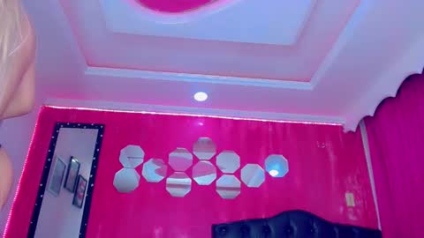 Snapshot of tiffanymackensyy69 chatting on 10/30/25, 12:12 tiffanymackensyy69 online show from 10/30/25, 12:12