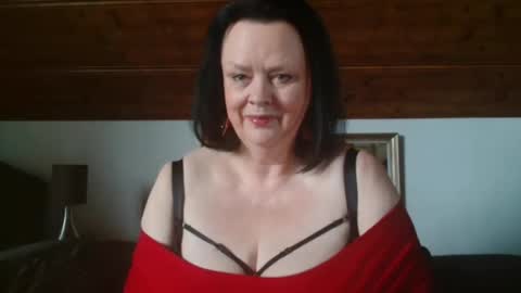 TiffanyMature online show from 09/28/25, 02:11