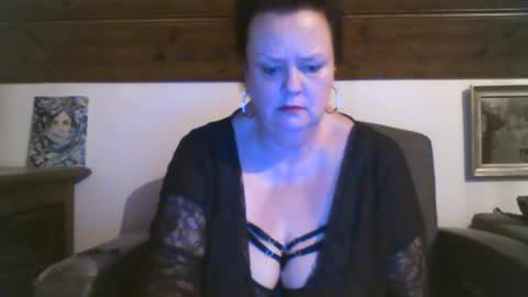 TiffanyMature online show from 04/02/26, 08:50