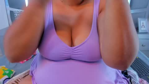 Tiffany Miller online show from 12/09/24, 12:51