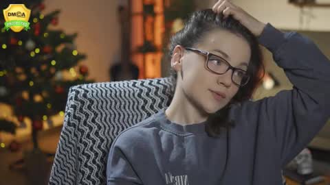 tiffanyriox online show from 12/16/25, 01:54