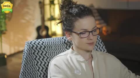 tiffanyriox online show from 04/20/26, 11:50