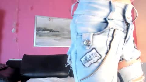 Stefany Suarez online show from 02/24/25, 01:10