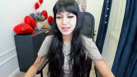 tiffanyyoun online show from 02/13/26, 12:12