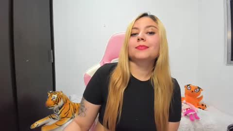 Ana online show from 03/12/25, 12:42