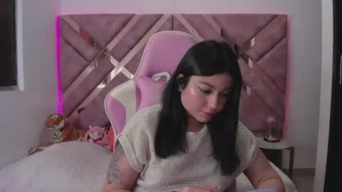 Snapshot of tigerbaby_ chatting on 06/10/26, 06:40 Ana online show from 06/10/26, 06:40