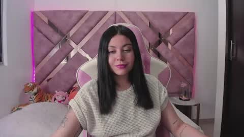 Snapshot of tigerbaby_ chatting on 06/11/26, 02:00 Ana online show from 06/11/26, 02:00